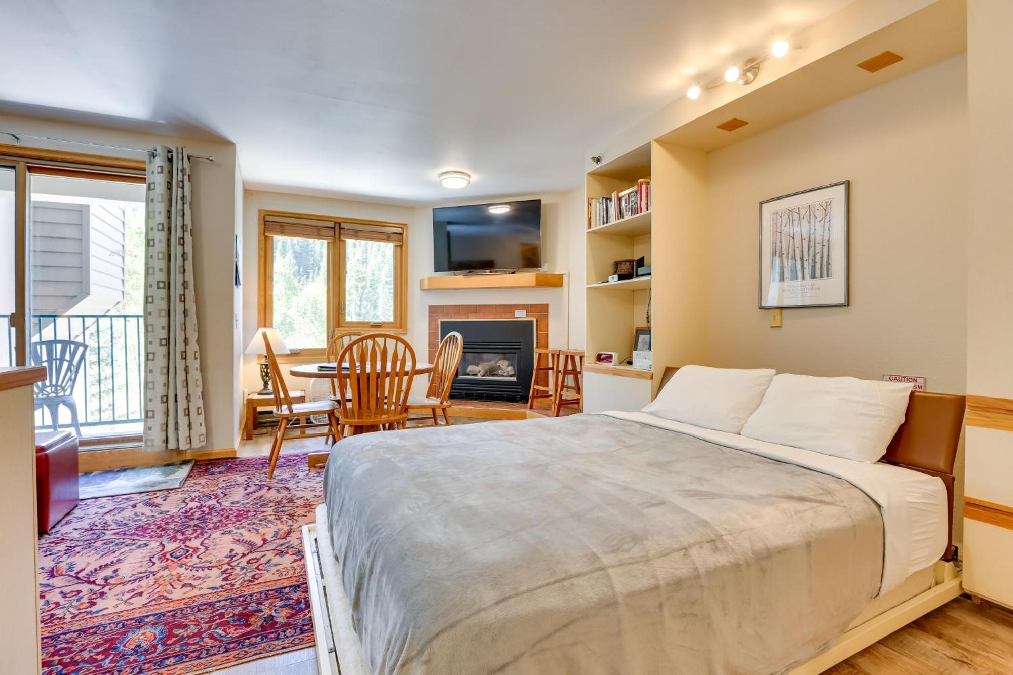 Ski-Inandski-Out Retreat With Iron Horse Pool Access! Вінтер-Парк Екстер'єр фото