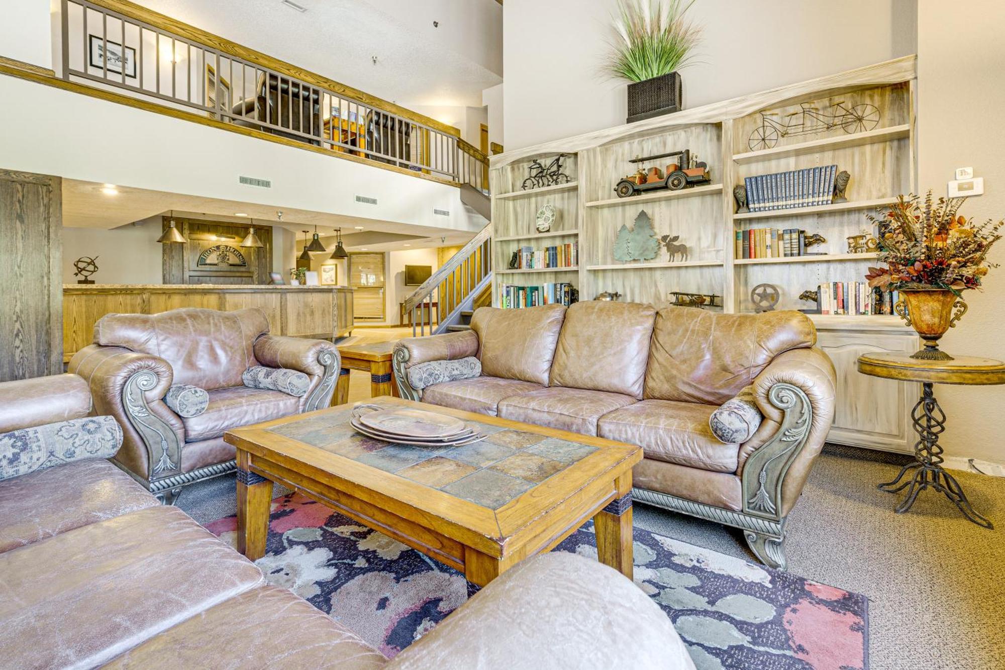 Ski-Inandski-Out Retreat With Iron Horse Pool Access! Вінтер-Парк Екстер'єр фото